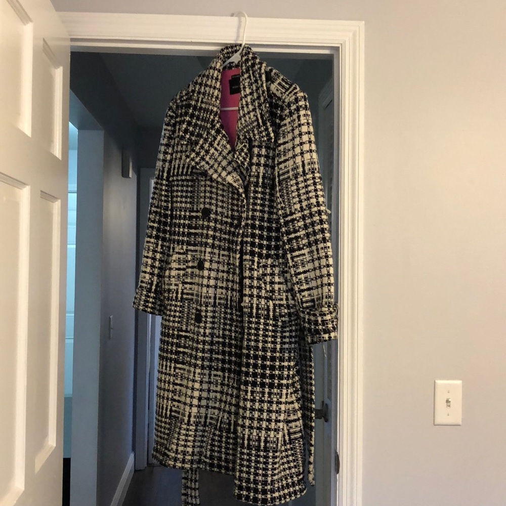Women’s peacoat
